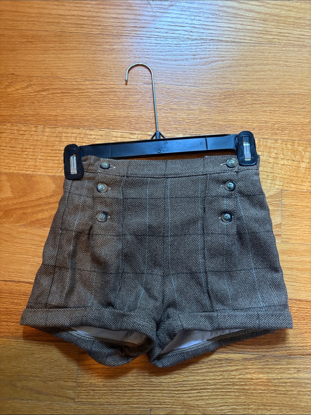 bella bliss Brown Plaid Herringbone Button-Front Shorts